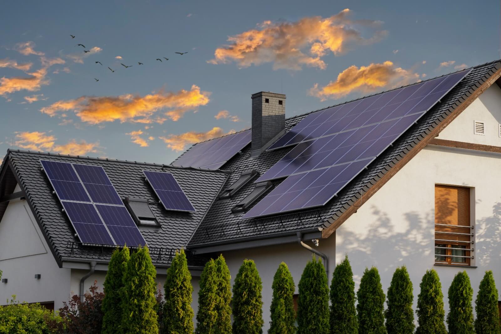 Panneaux photovoltaïques installés par Nuance Groupe
